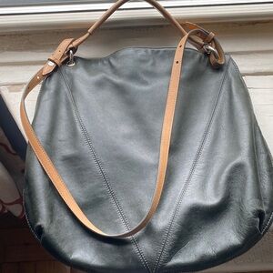 Elegant Dark Green Leather Tote Bag- Pour La Victoire